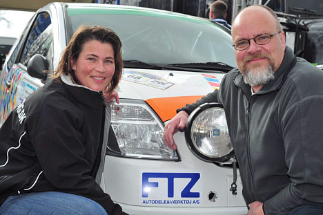 På vej frem i dansk rallysport: Nordsjællænderne Kim Wentzel og Lone Otto, her med deres hidsige Citroën C2R2.